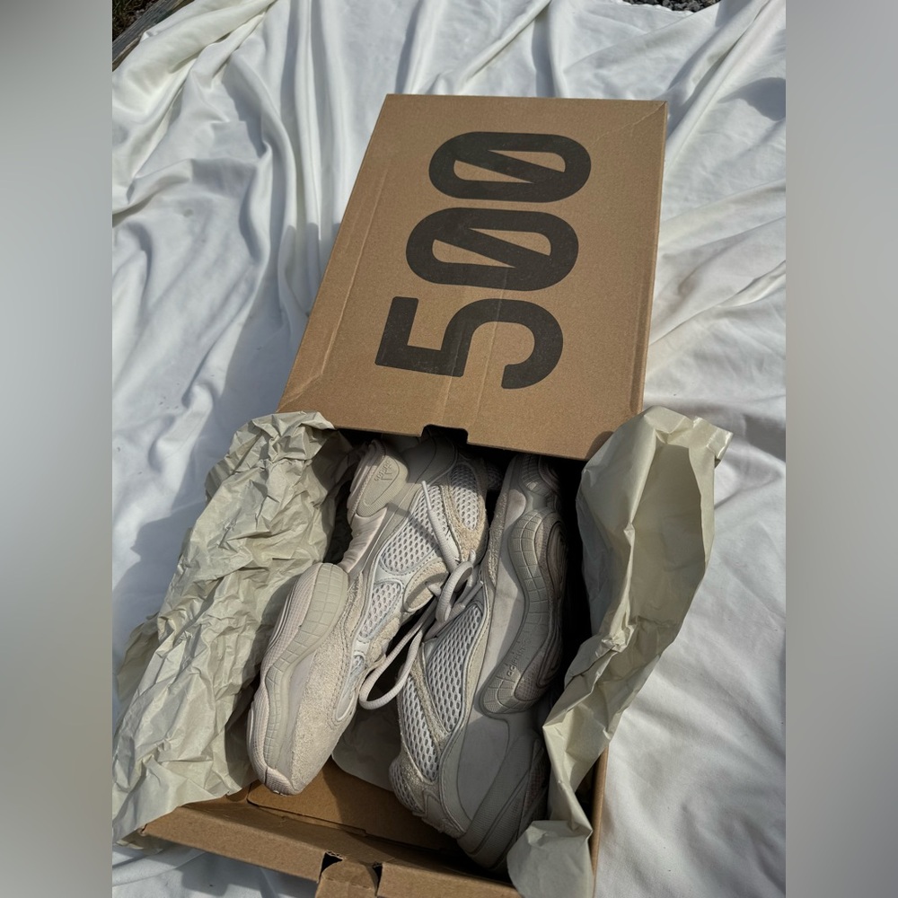 YEEZY 500 Blush Sneakers, size 6